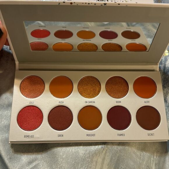 Jaclyn Hill X Morphe Eyeshadow THE VAULT Palette Set of 4 Authentic makeup - Picture 10 of 14
